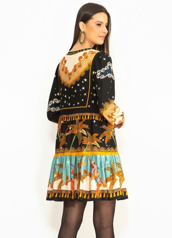 Farm - Vestido Curto de Viscose Floresta Bordada Preto 2