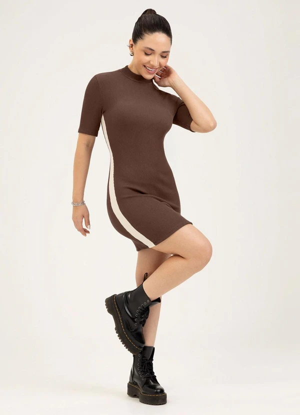 Cativa - Vestido Curto em Canelado Marrom Escuro