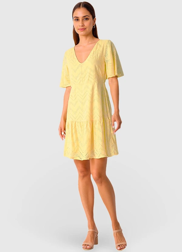 Malwee - Vestido Curto em Laíse Amarelo Claro 3