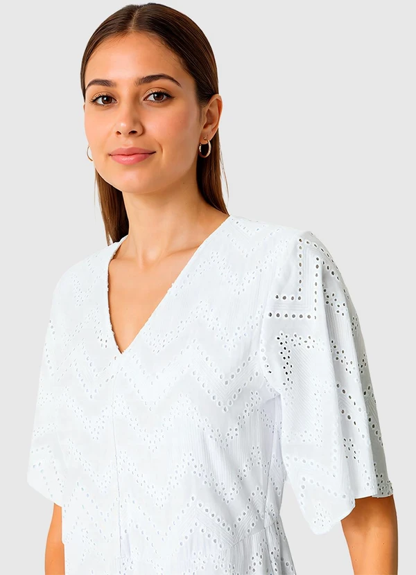 Malwee - Vestido Curto em Laíse Branco 4