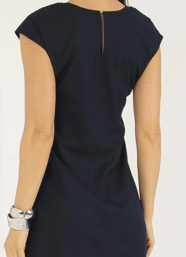 Gris - Vestido Curto em Tecido em Linho Preto 3