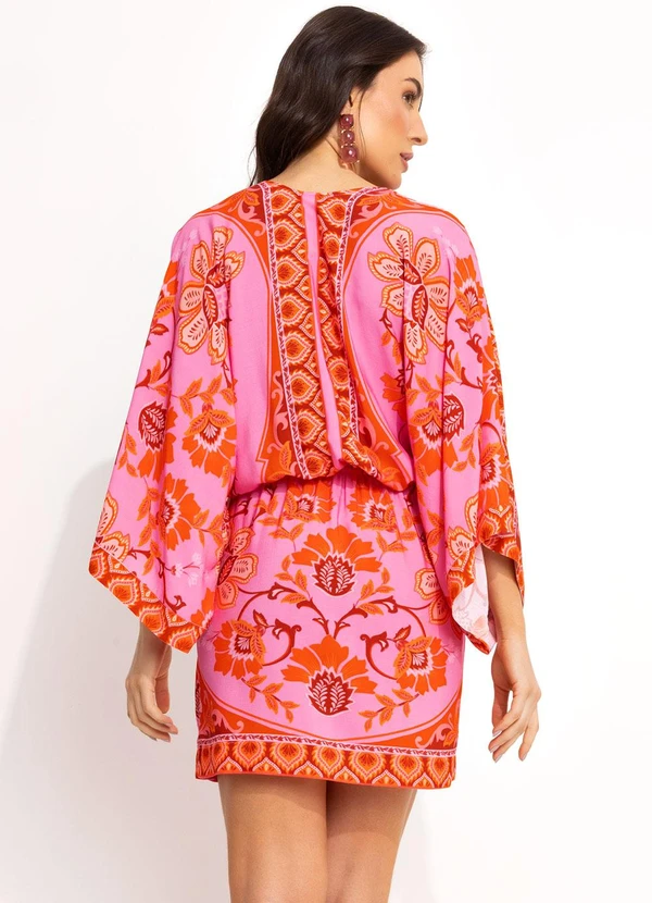 Farm - Vestido Curto em Viscose Rosa 2