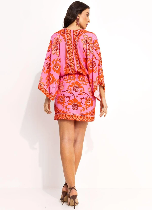 Farm - Vestido Curto em Viscose Rosa 4