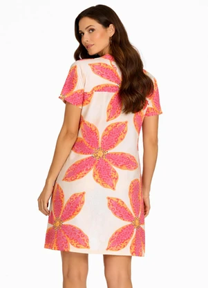 Infinita Cor - Vestido Curto Estampado com Peitilho Rosa - INFINITA COR