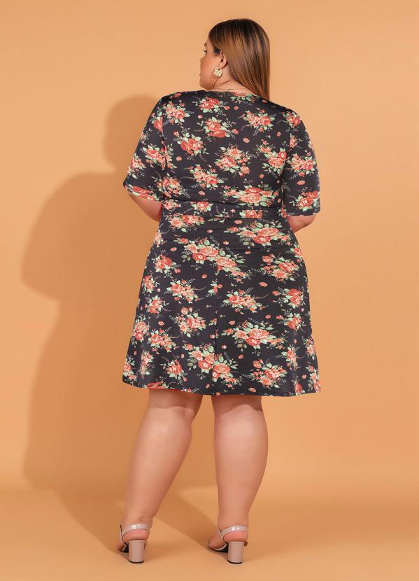 Queima Estoque - Vestido Curto Estampado Floral Dark 3