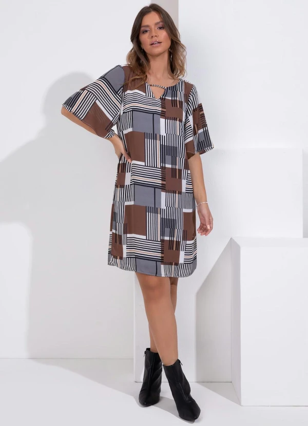 Queima Estoque - Vestido Curto Geométrico com Mangas Amplas