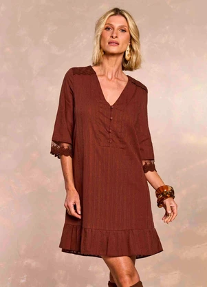 Doce Trama - Vestido Curto Jardim Boho Marrom - DOCE TRAMA