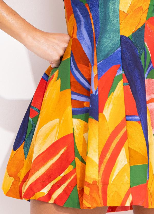 Farm - Vestido Curto Luiza Verde 9