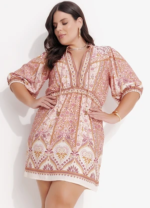 Farm - Vestido Curto no Meu Jardim Rosa - FARM