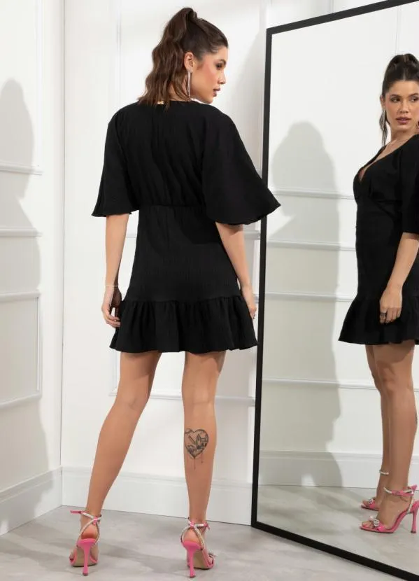 Quintess - Vestido Curto Preto em Viscose Plana Anarruga