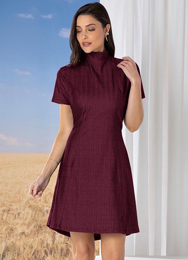 Use Modo - Vestido Curto Recorte Frontal Vinho