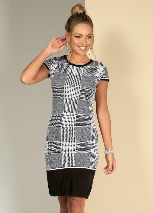 Quintess - Vestido de Tricot Xadrez com Mangas Curtas