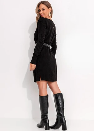 Quintess - Vestido em Tricô Preto Decote Reto - QUINTESS