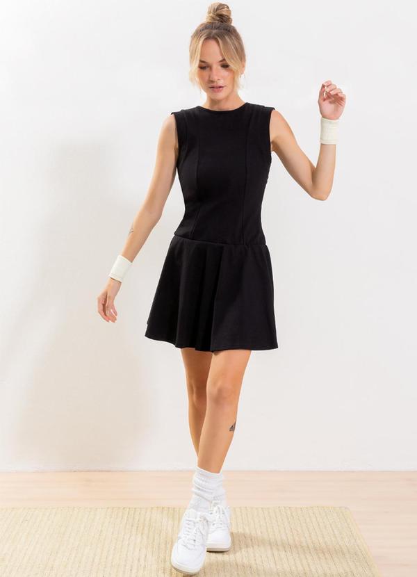 Cativa - Vestido Feminino com Shorts Embutido Preto 3