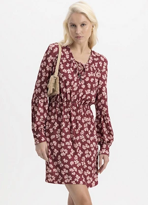 Essendi - Vestido Feminino Curto Creponado Bordô - ESSENDI