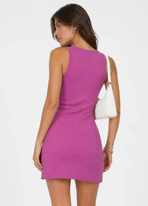 Infinita Cor - Vestido Feminino Curto em Malha Visco Vermelho - INFINITA COR