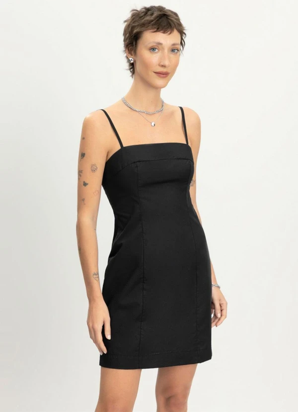 Essendi - Vestido Feminino Curto em Viscose Preto 5