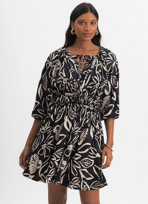 Essendi - Vestido Feminino Curto Floral Preto