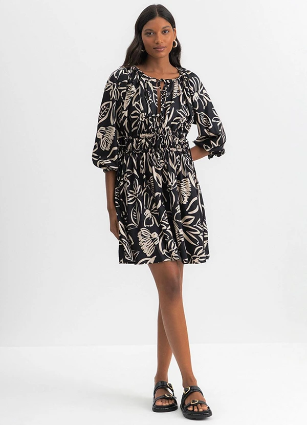 Essendi - Vestido Feminino Curto Floral Preto 3