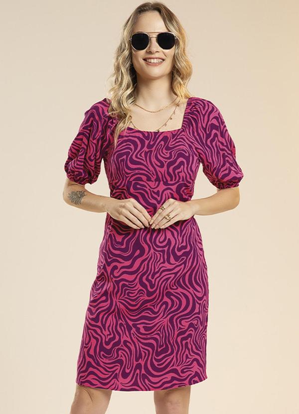 Habana - Vestido Feminino Estampado com Forro Rosa