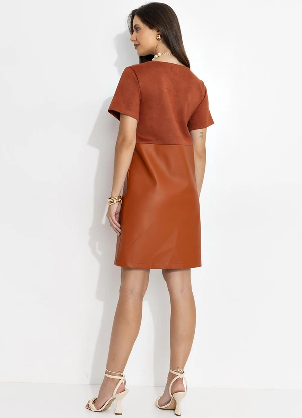 Quintess - Vestido Curto Ferrugem em Suede e Pu com Modelagem Soltinha 10