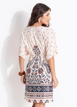 Quintess - Vestido Floral Boho em Malha Fria - QUINTESS
