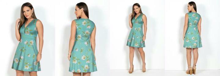 Vestido Floral com Recortes e Decote V