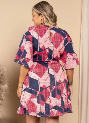Quintess - Vestido Geométrico Rosado com Mangas Amplas - QUINTESS
