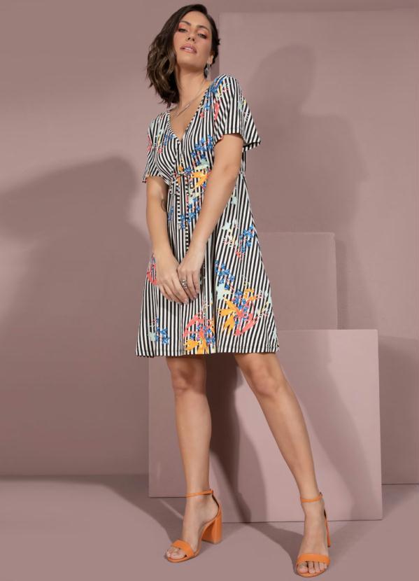 Quintess - Vestido Listrado Floral com Decote Transpassado 5