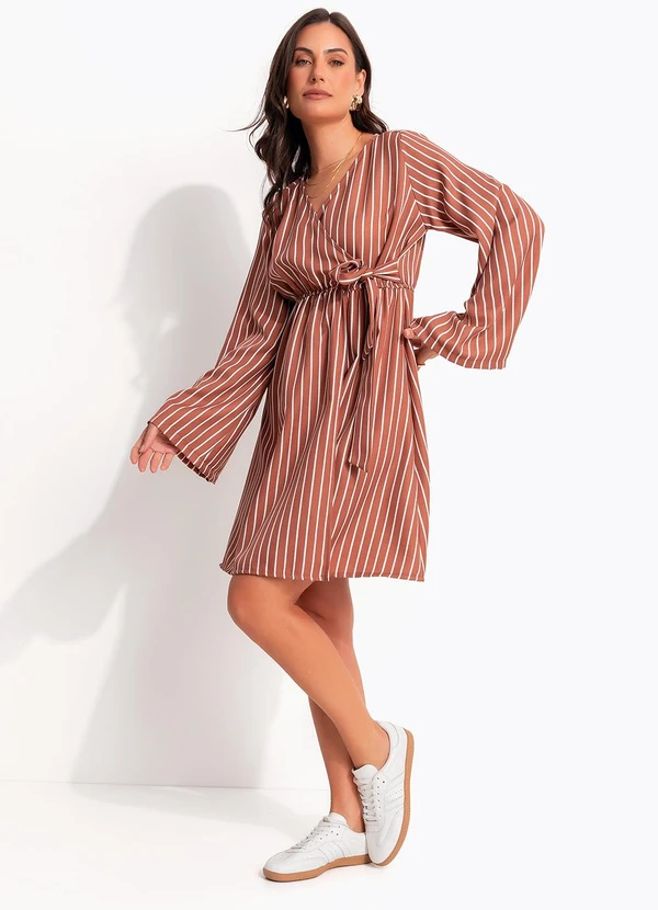 Quintess - Vestido Curto Transpassado Listrado Marrom com Manga Ampla 3
