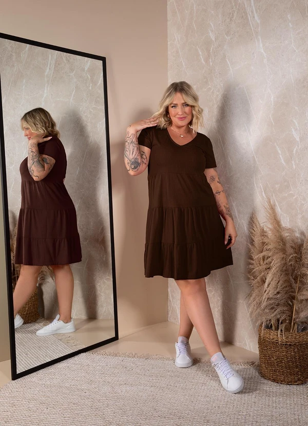 Quintess - Vestido Marrom com Camadas 4