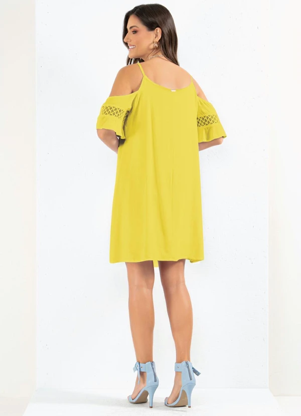 Quintess - Vestido Ombros Vazados com Renda Amarelo 6
