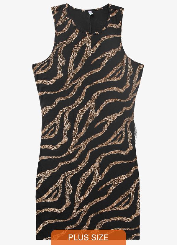 Infinita Cor - Vestido Plus Size Estampado Infinita Cor Preto
