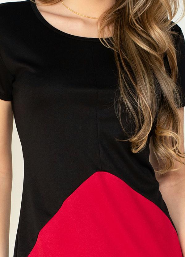 Outlet - Vestido Preta-Vermelha com Decote Redondo 3