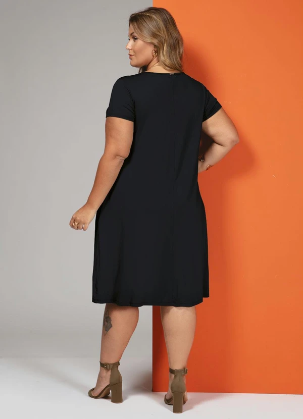 Quintess - Vestido Preto com Bolsos e Mangas Curtas 2