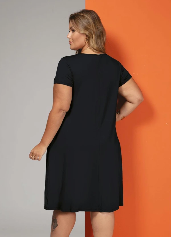 Quintess - Vestido Preto com Bolsos e Mangas Curtas 4