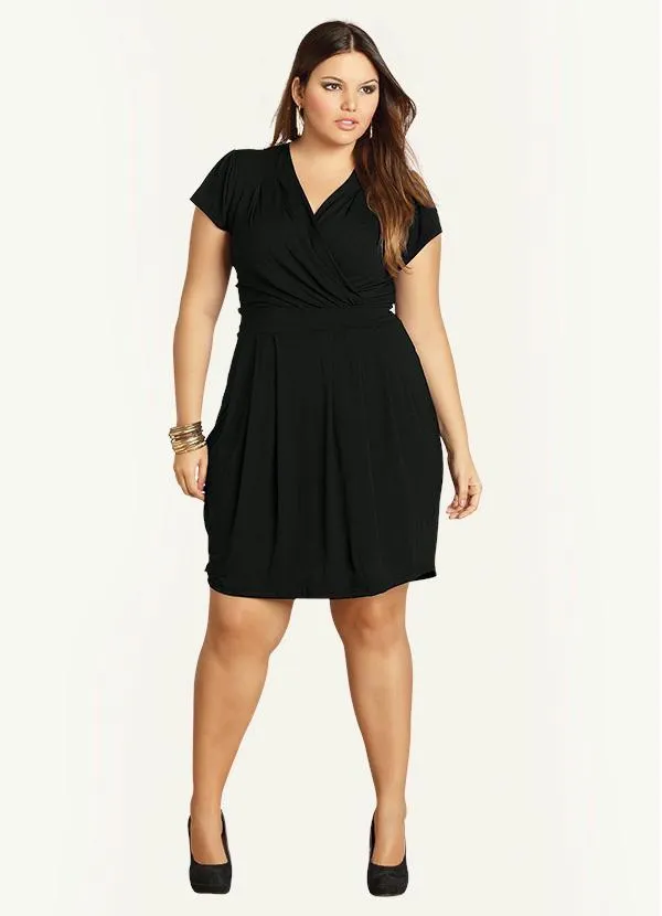 Quintess - Vestido Preto com Decote Transpassado 3