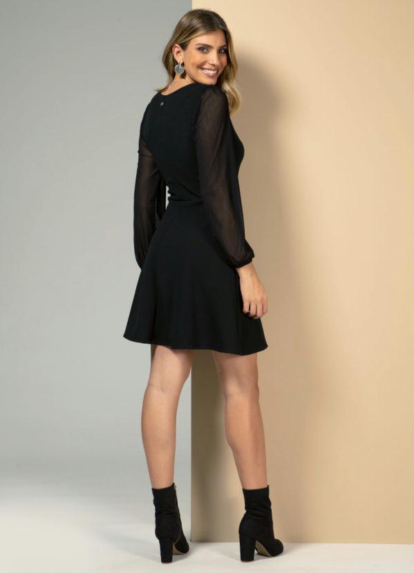 Quintess - Vestido Preto com Mangas Transparentes 5