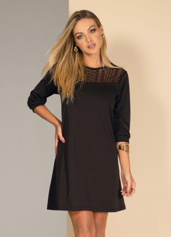 Quintess - Vestido Preto com Recorte em Renda 1