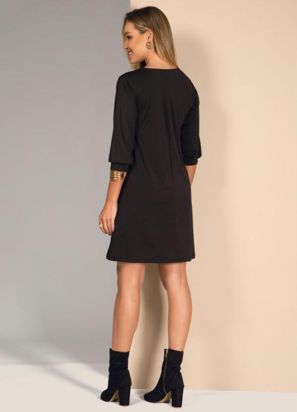 Quintess - Vestido Preto com Recorte em Renda 4