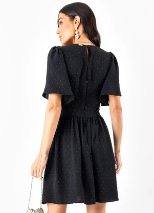 Quintess - Vestido Preto em Crepe Plano Maquinetado - QUINTESS