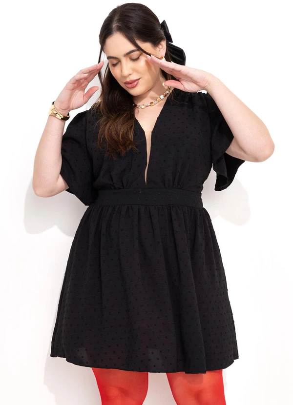 Quintess - Vestido Preto em Crepe Plano Maquinetado 12