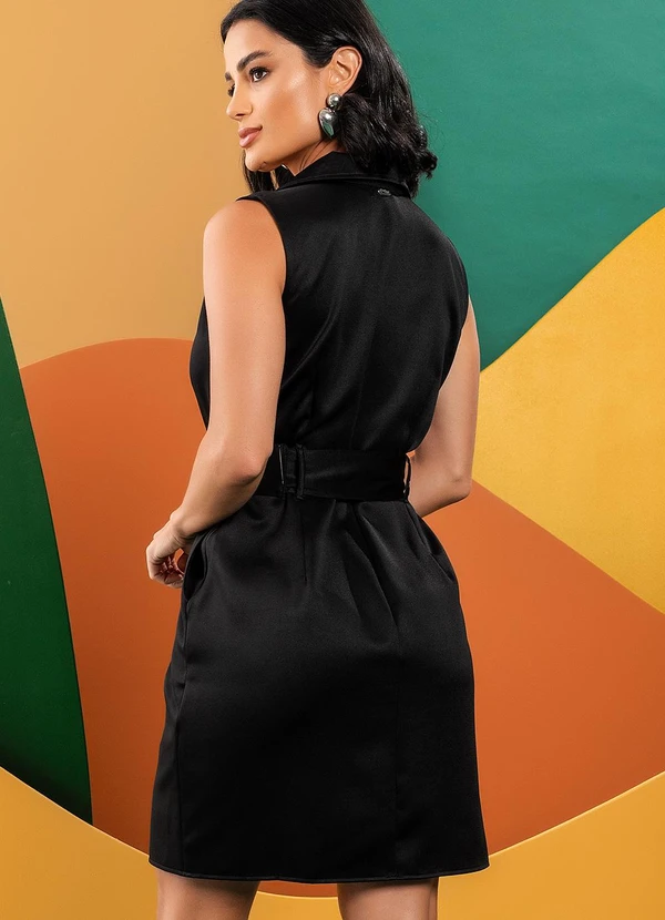 Quintess - Vestido Preto em Crepe Plano 2