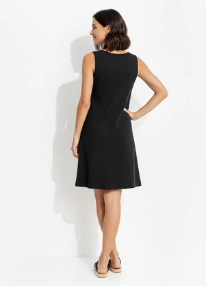 Quintess - Vestido Preto em Malha Anarruga - QUINTESS