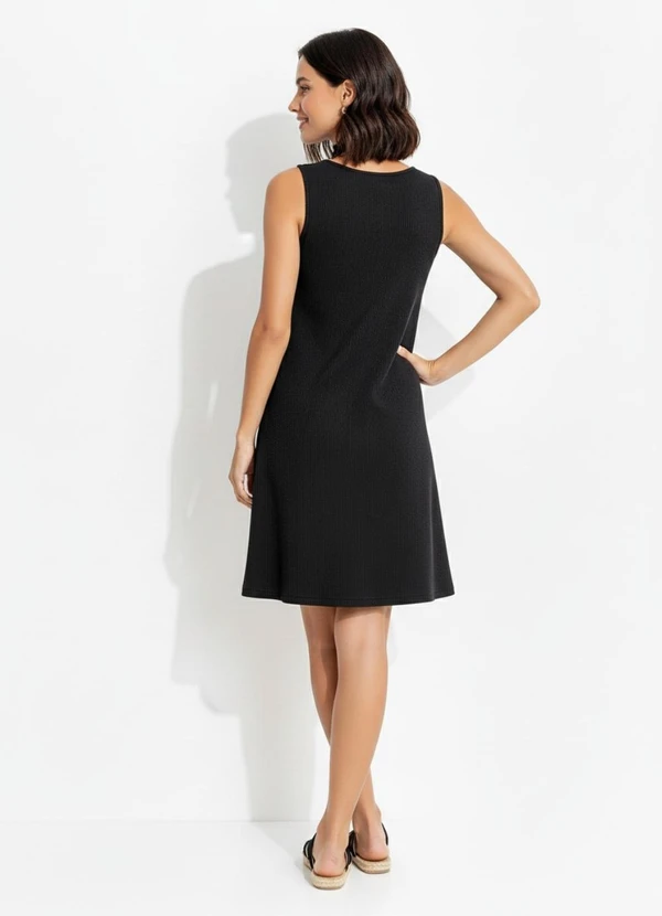 Quintess - Vestido Preto em Malha Anarruga 2