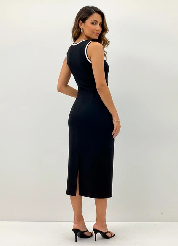 Quintess - Vestido Preto em Malha de Piquet 11