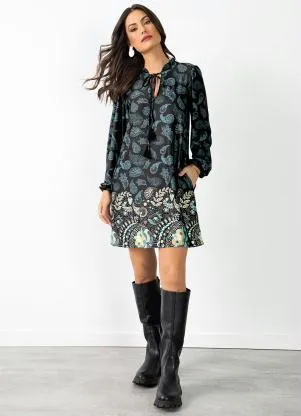 Quintess - Vestido Soltinho Paisley Preto com Tassel - QUINTESS