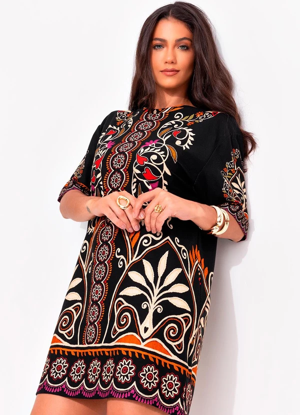 Farm - Vestido T-Shirt Básico Adriele Preto 5