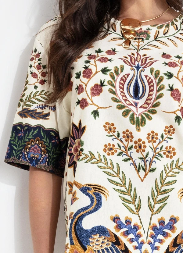 Farm - Vestido T-Shirt Basico Jardim Maravilhoso Bege 8