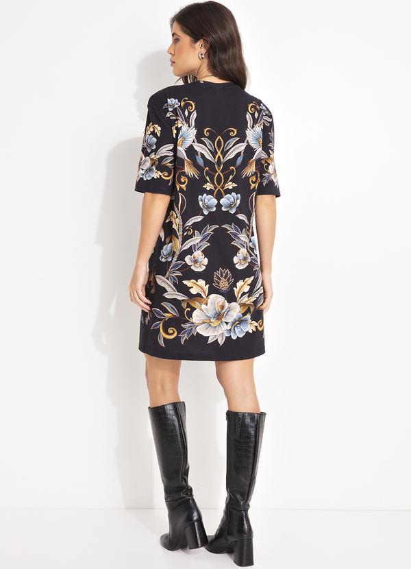 Farm - Vestido T-Shirt Basico Jardim Real Preto 4